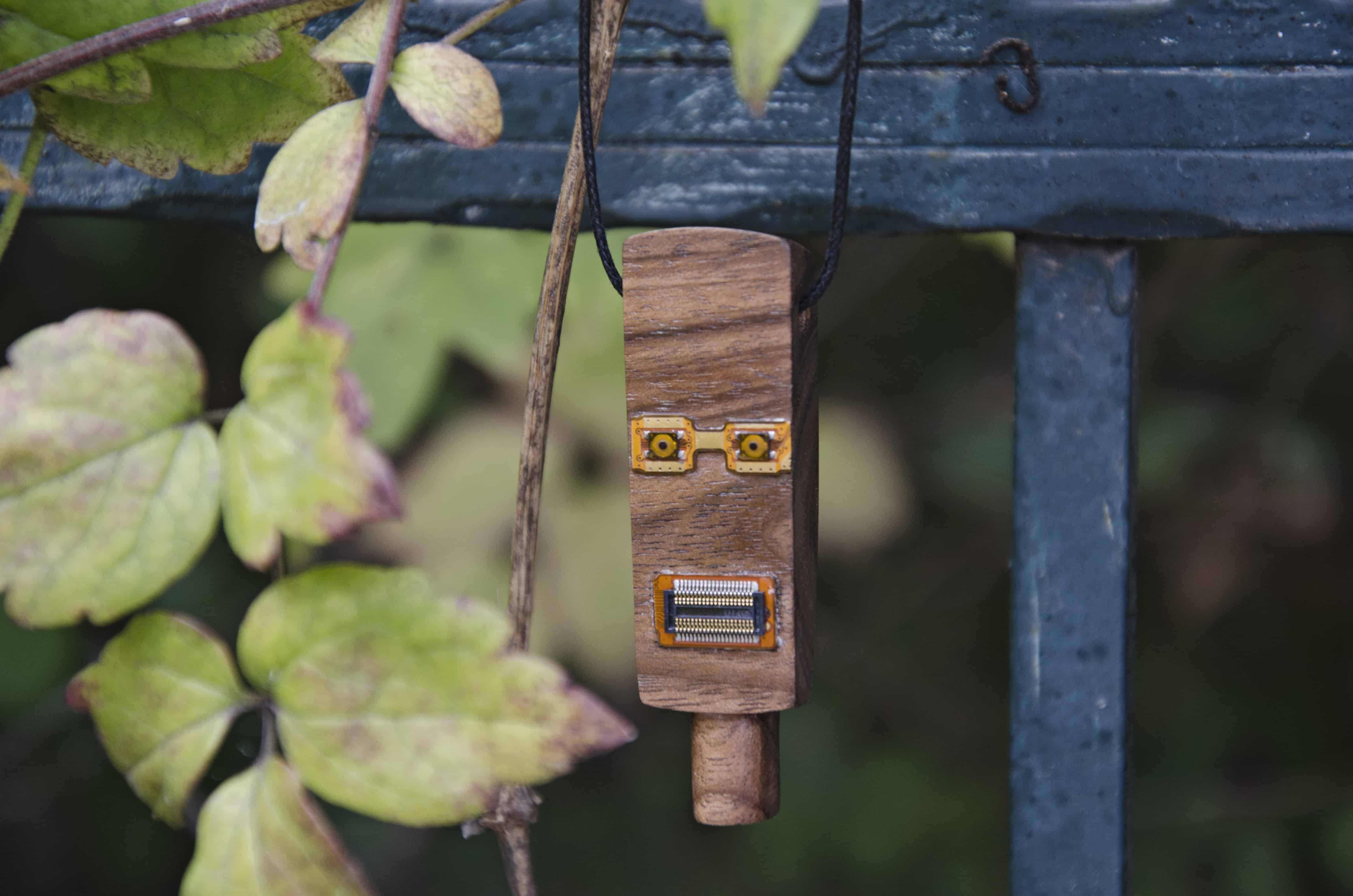 Wooden pendant Steel smile