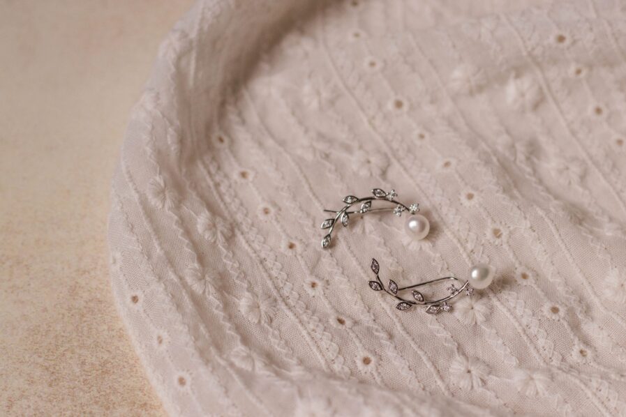 Fresh Water Pearl Ear Pins