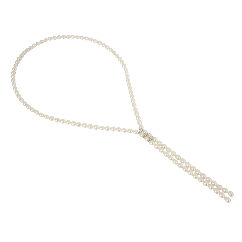 Long Women's Pearl Necklace Long Women's Pearl Necklace